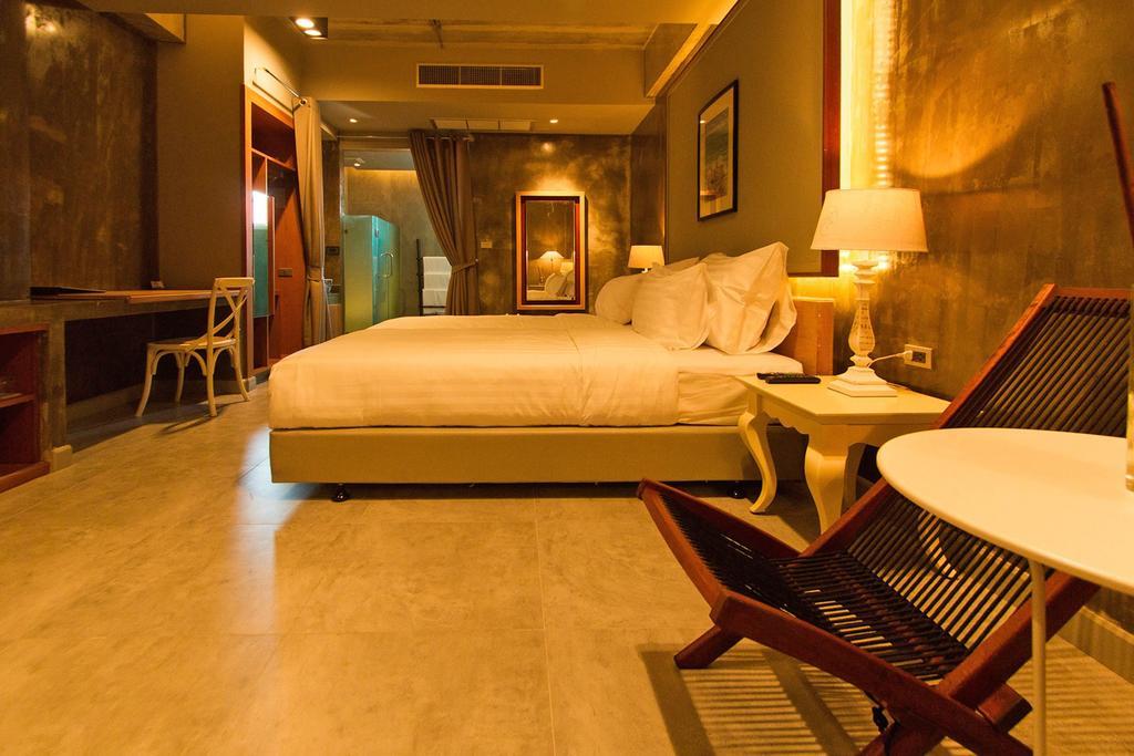Kroque Boutique & Bistro Ang Sila Buitenkant foto