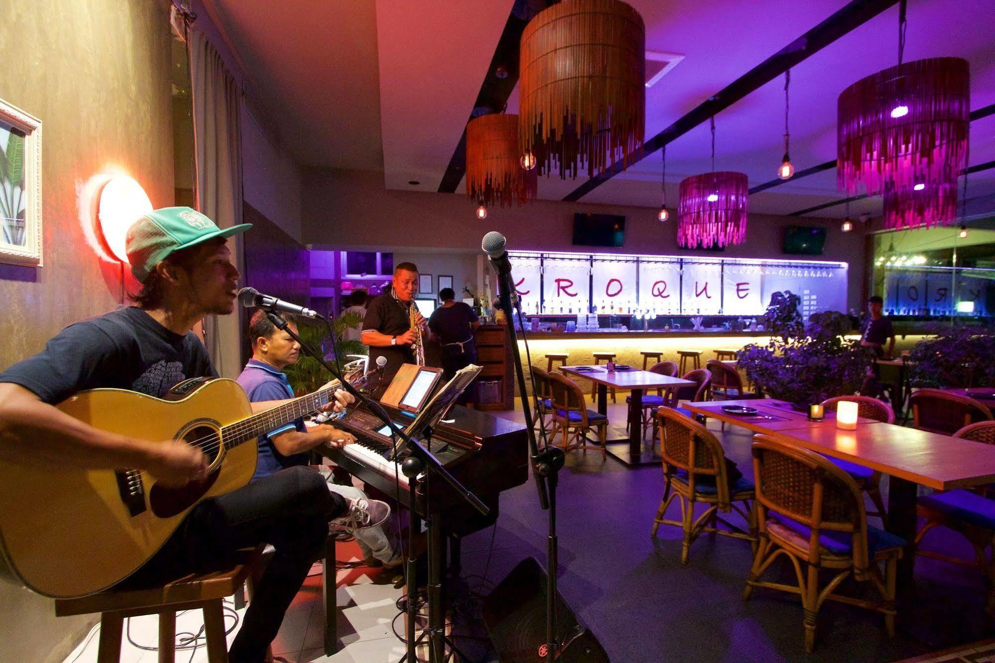 Kroque Boutique & Bistro Ang Sila Buitenkant foto